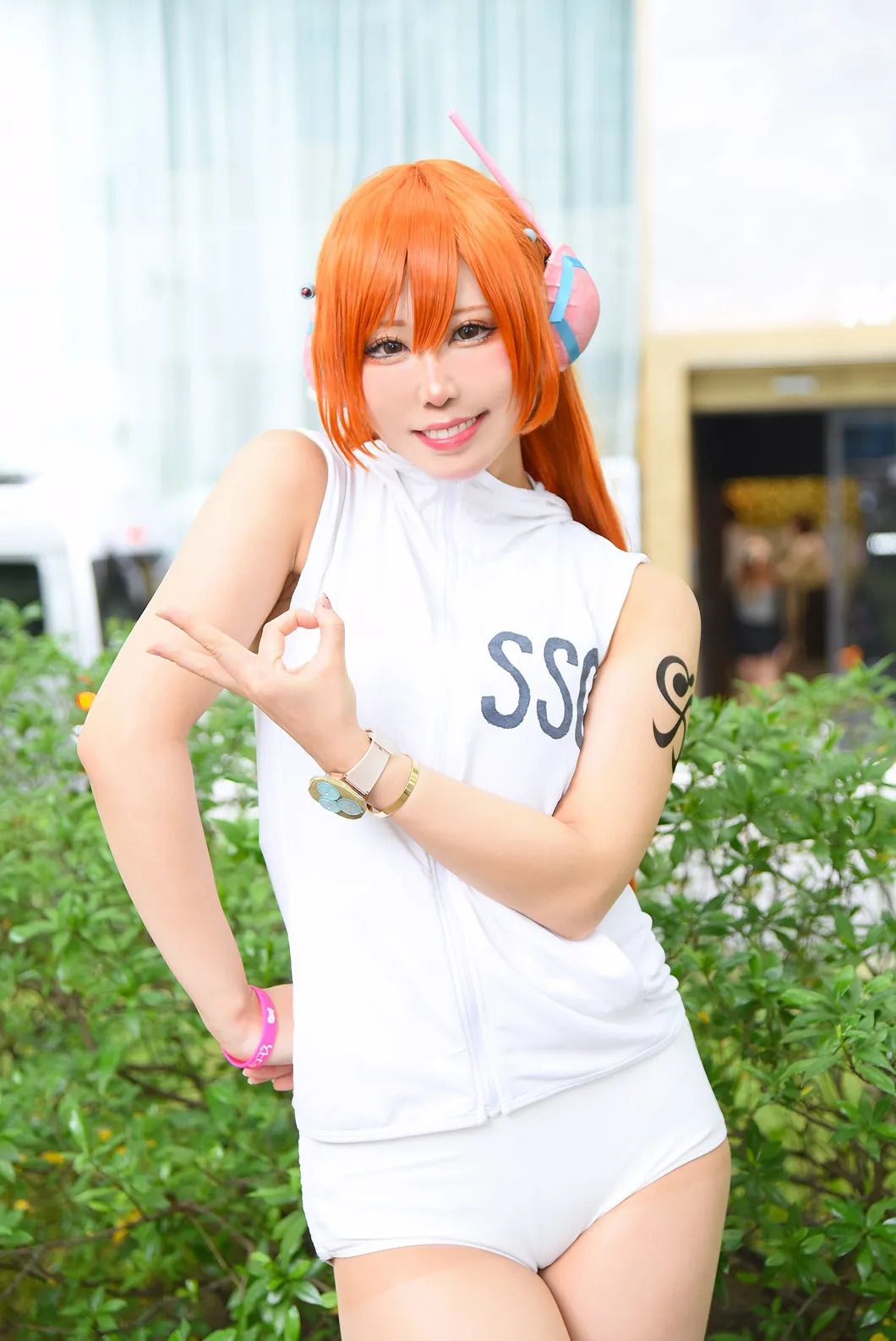 New One Piece Cosplay Recreates Nami's Egghead Fit From the Space-Age Boots Up