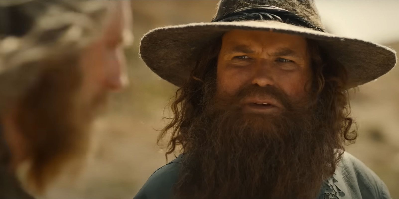 La temporada 2 de Rings of Power convierte a Tom Bombadil en el maestro del extraño