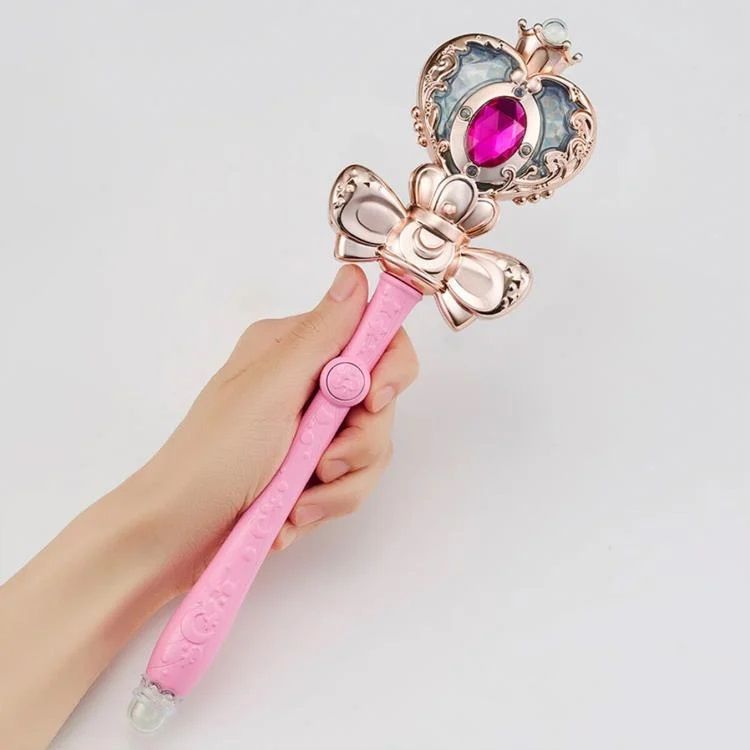 Sailor Moon's Cosmic Heart Compact & Spiral Heart Rod Release for International Preorder