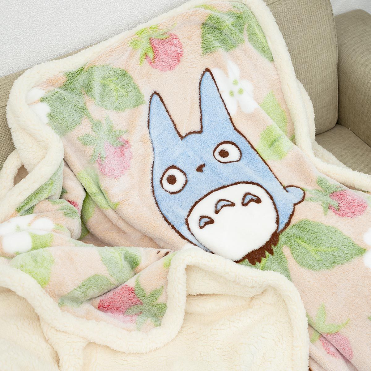 Studio Ghibli Releases New My Neighbor Totoro Blanket Collection for the Coziest Winter