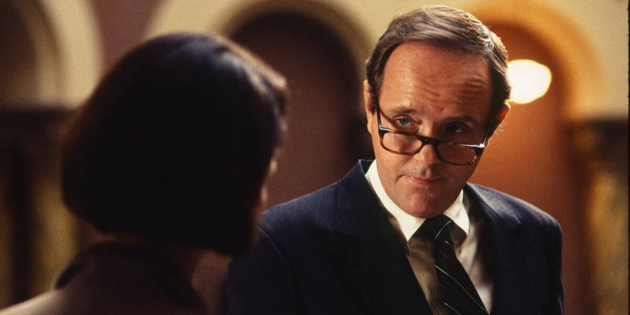 Ben Stone da una mirada extraña