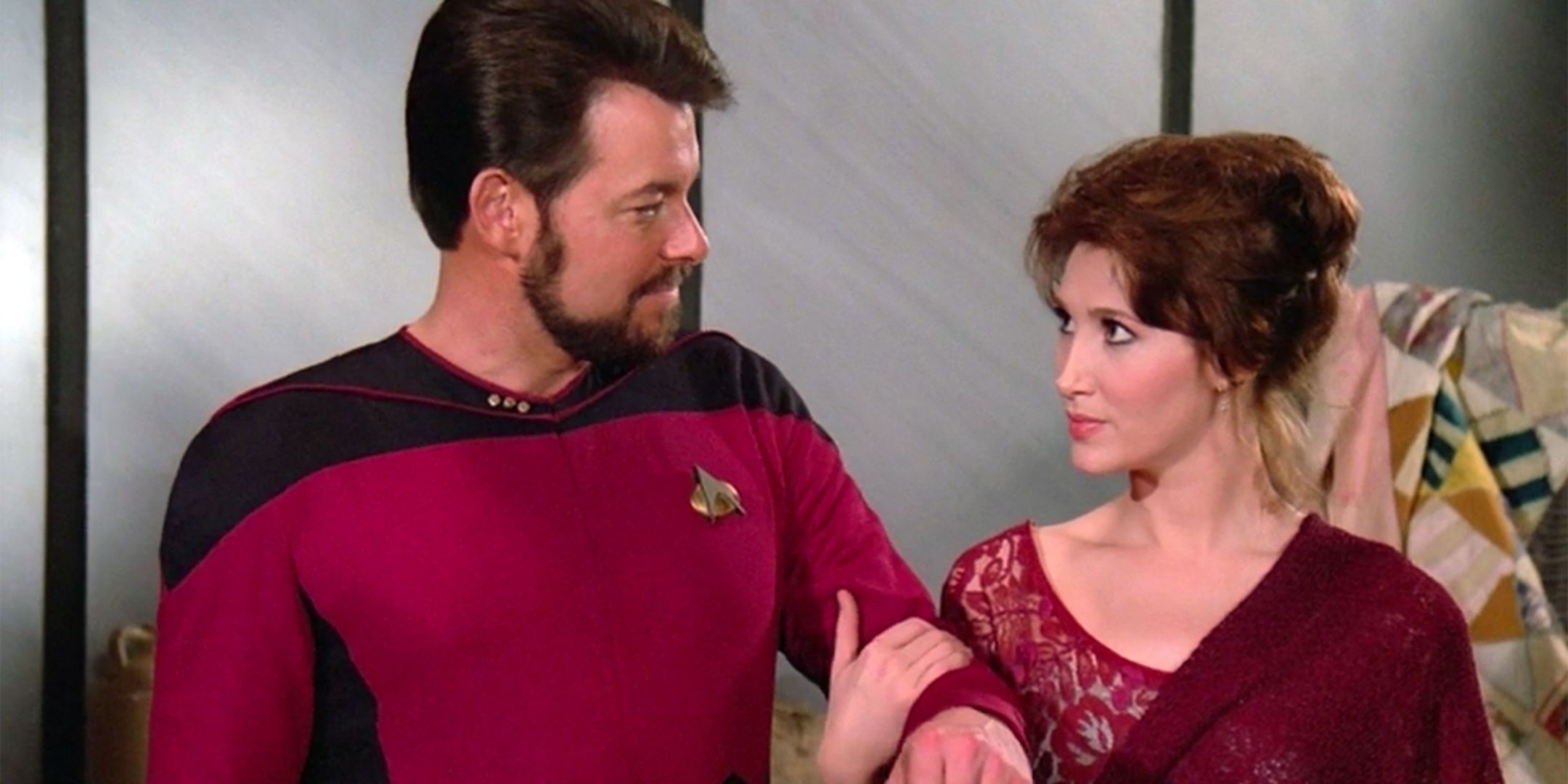 10 controvertidos episodios de Star Trek: TNG que no funcionarían hoy