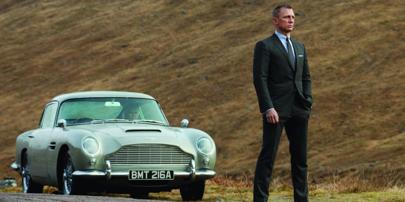 'Bond Is Synonymous with Aston': Daniel Craig Reunites With Aston Martin for Venice Unveiling