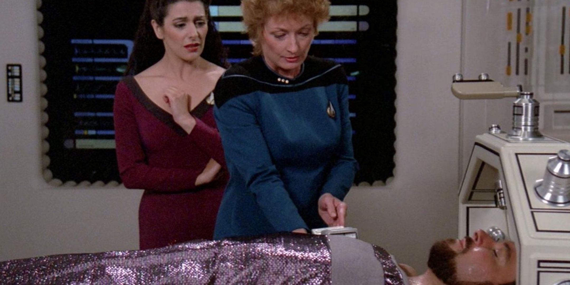 10 Controversial Star Trek: TNG Episodes That Wouldn't Fly Today