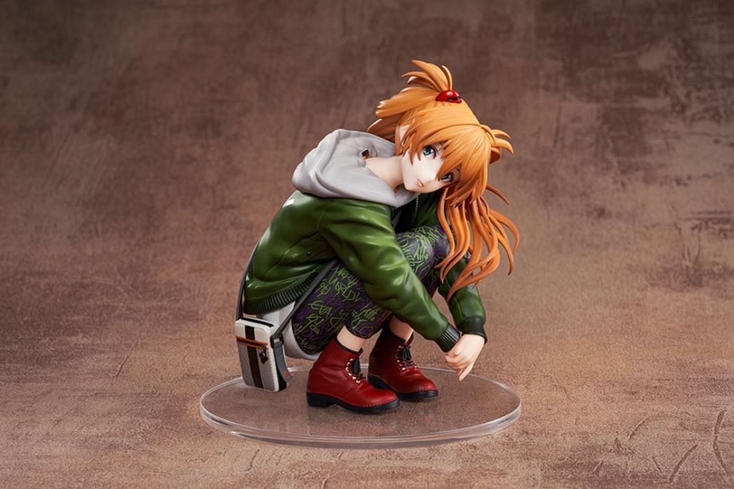 Evangelion's Asuka Comes to North America With New Cyberpunk-Casual Figure Release