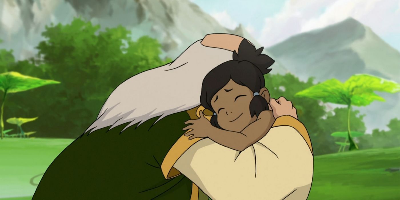 Iroh abraça a jovem Korra em The Legend of Korra.