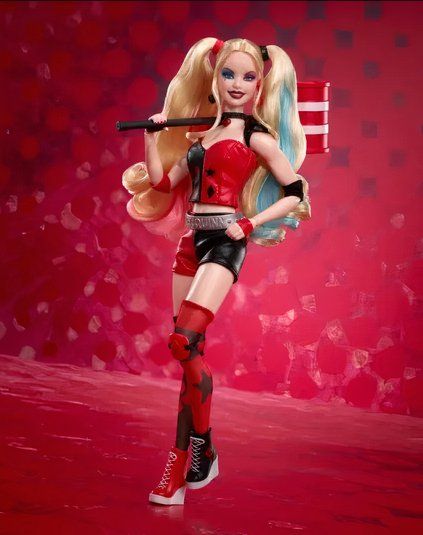 Mattel celebra el día de Batman con las Barbies Harley Quinn y Poison Ivy