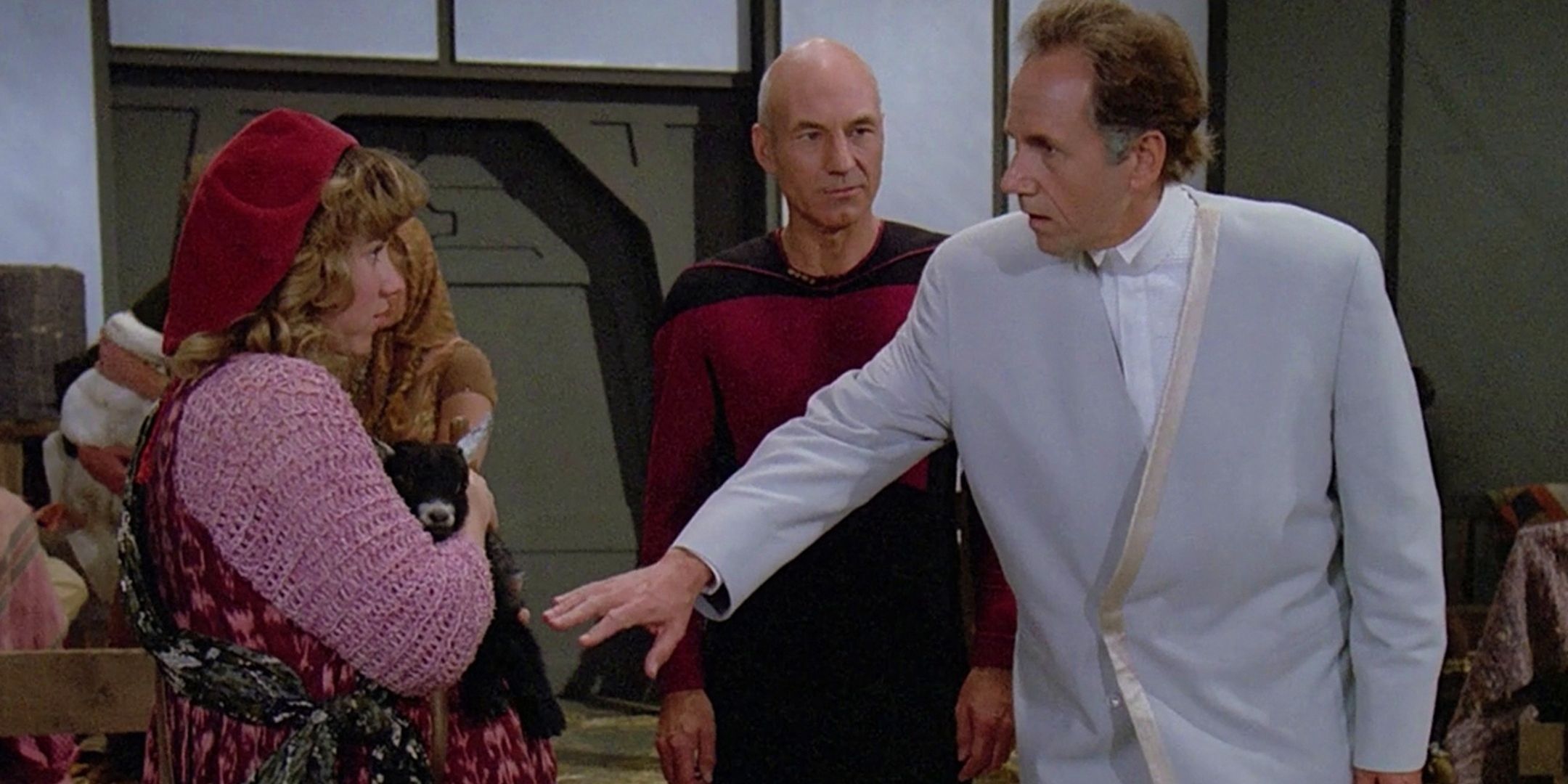 10 Controversial Star Trek: TNG Episodes That Wouldn't Fly Today