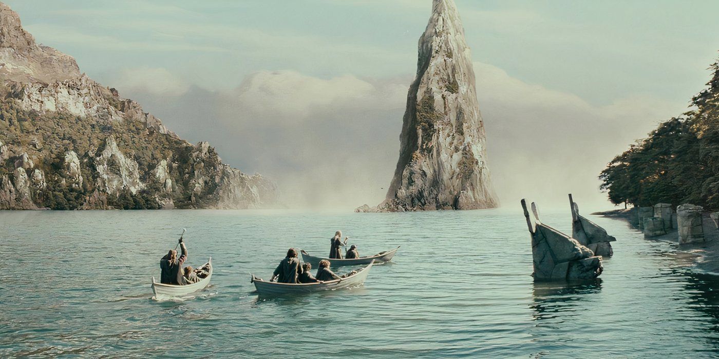 The Fellowship of the Ring in boats