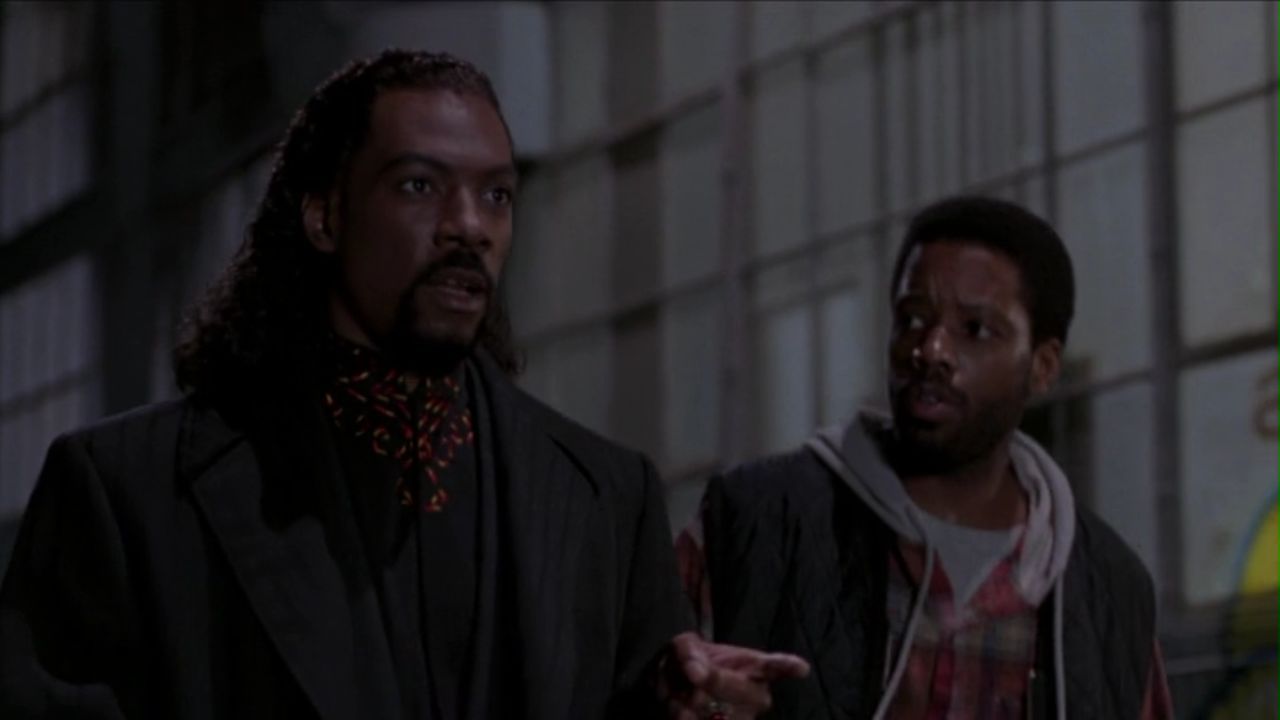 La subestimada película de vampiros de Wes Craven, protagonizada por Eddie Murphy, se transmite gratuitamente