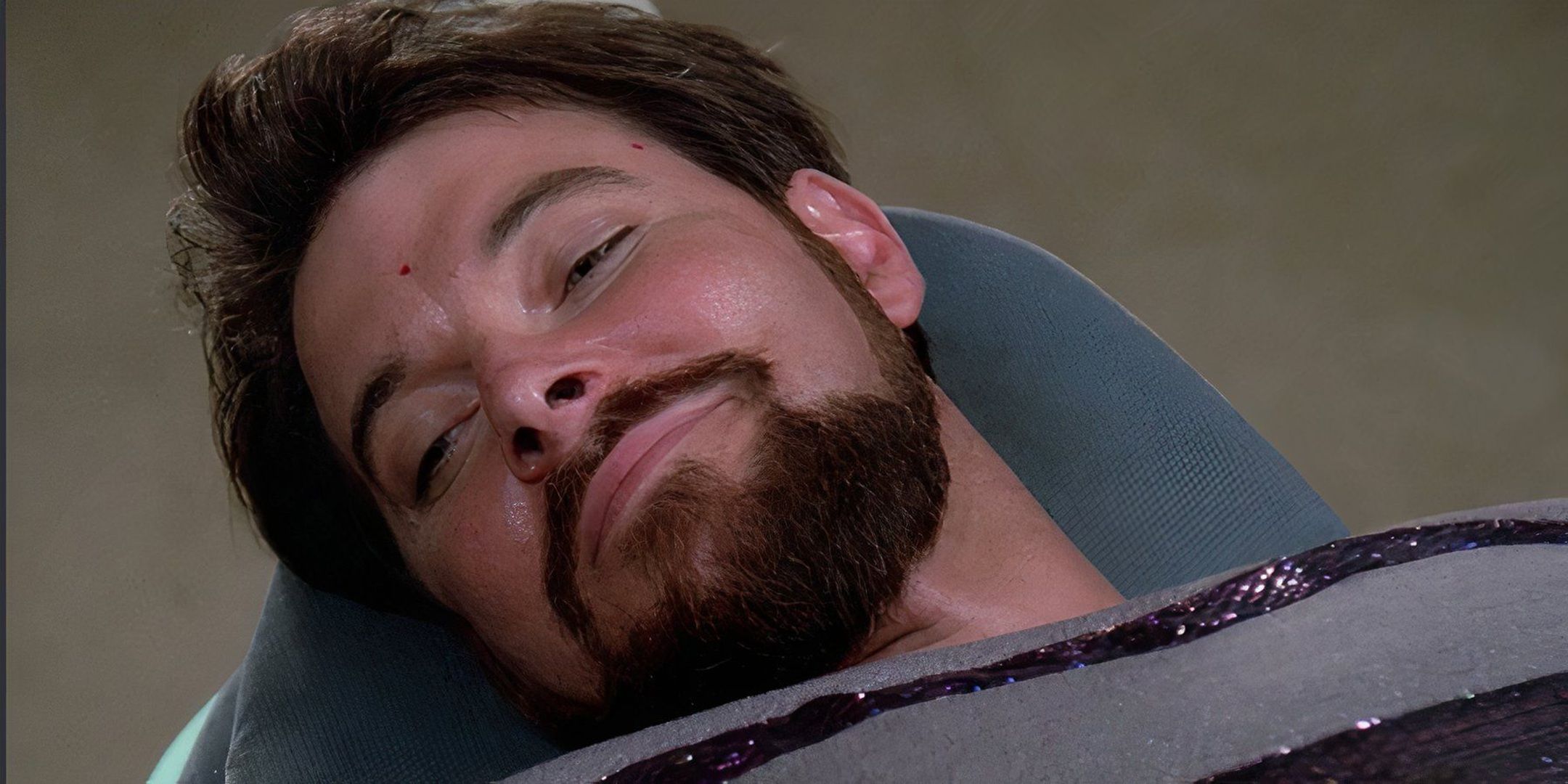 10 Controversial Star Trek: TNG Episodes That Wouldn't Fly Today