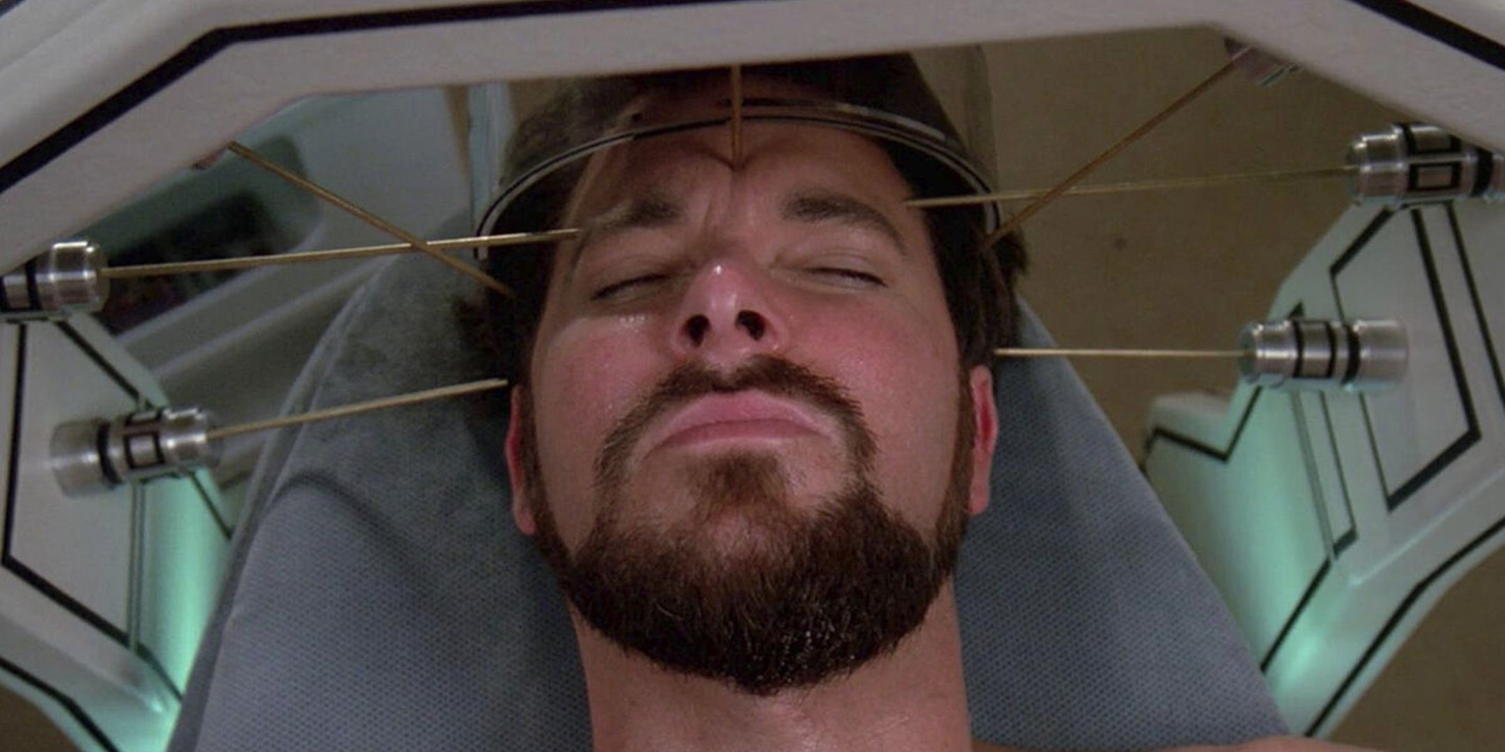 10 Controversial Star Trek: TNG Episodes That Wouldn't Fly Today