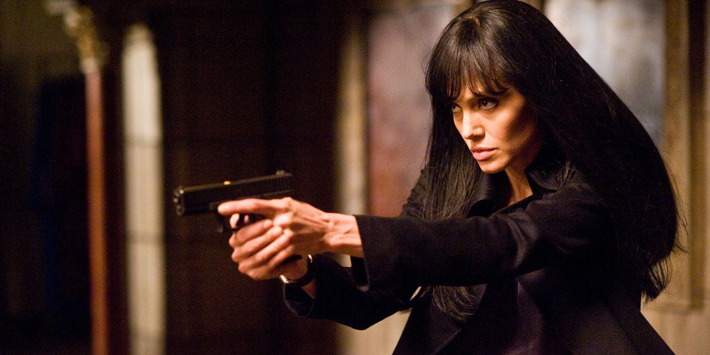 An Underrated 14-Year-Old Angelina Jolie Thriller Streams for Free in November