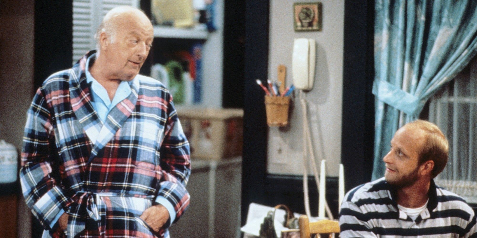 10 Underrated '90s Sitcoms That Still Hold Up