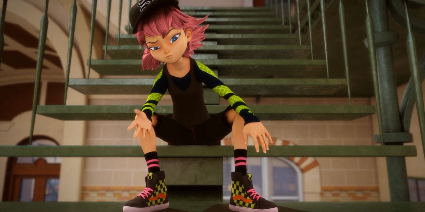Alix Kubdel sentada en las escaleras de la escuela en Miraculous Ladybug.