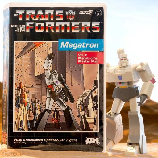 Megatron de Transformers regresa a la vieja escuela con la nueva figura de acción G1