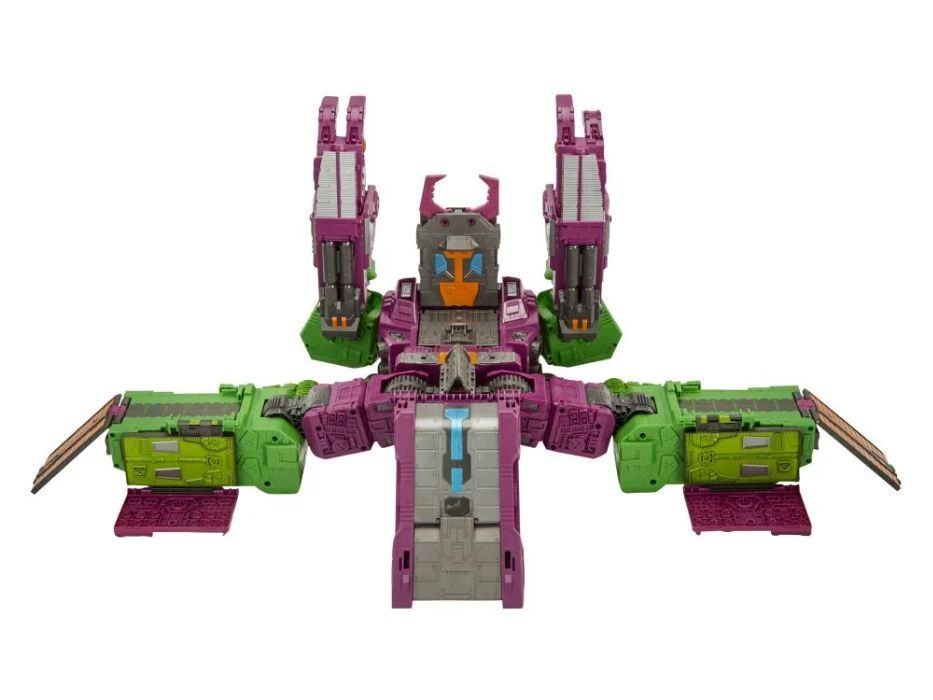 Massive Transformers Decepticon Gets Highly Anticipated Re-Release for 2025