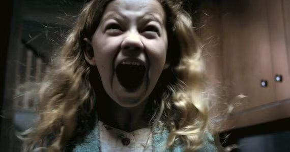 10 películas de terror sobrenaturales más aterradoras que te mantendrán despierto toda la noche