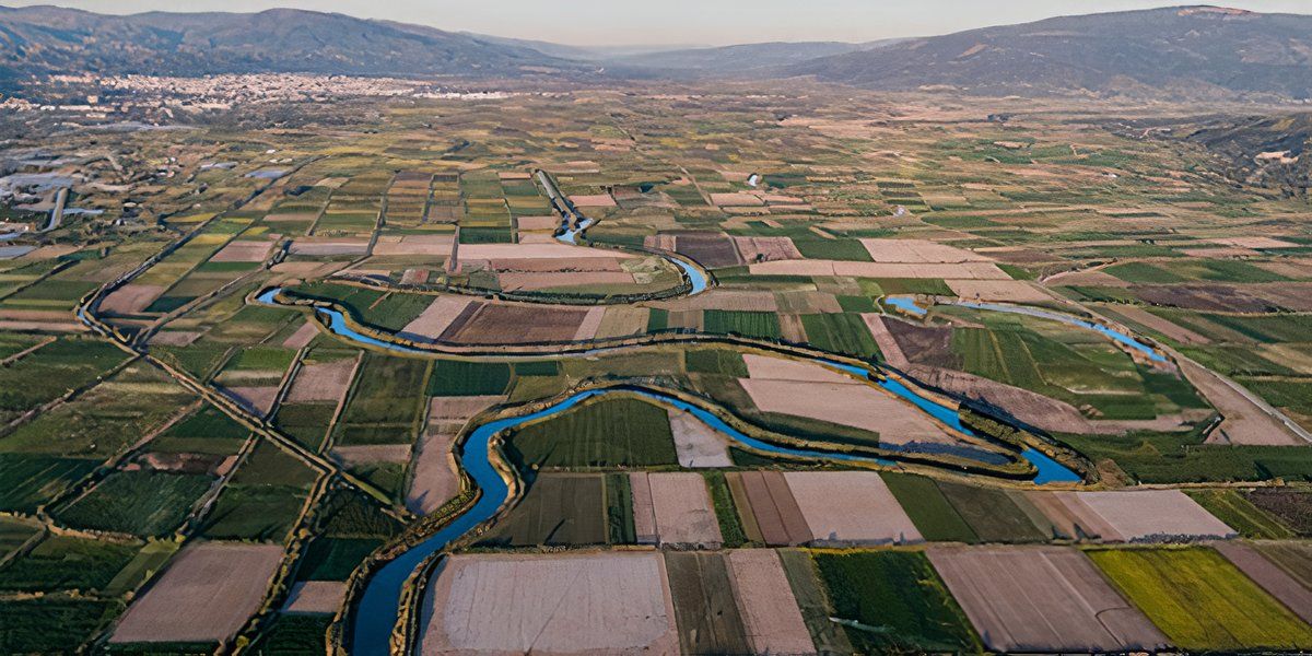 ¿Qué es Meander Water en Kaos de Netflix?