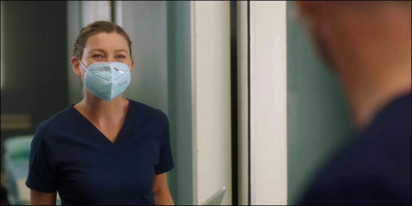 Meredith wearing a mask in Grey's Anatomy