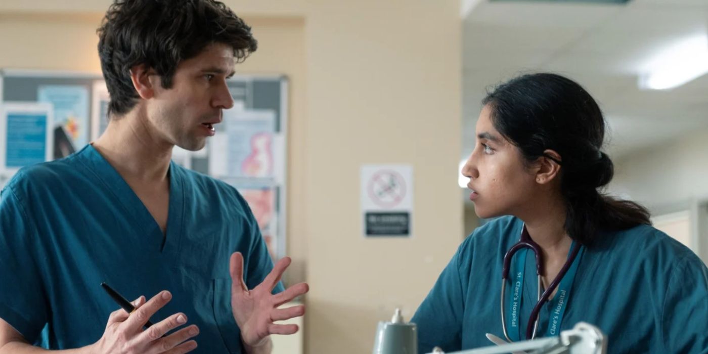 2 años después, esta comedia médica negra sigue siendo uno de los mejores papeles de Ben Whishaw