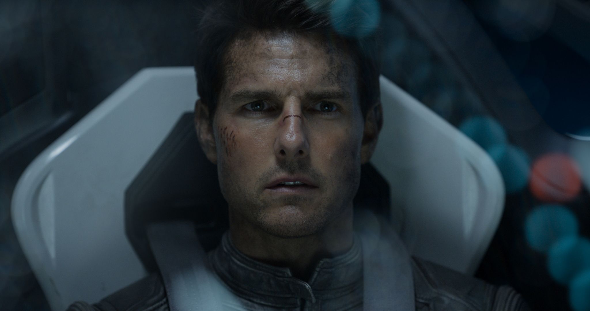 Tom Cruise in Oblivionn