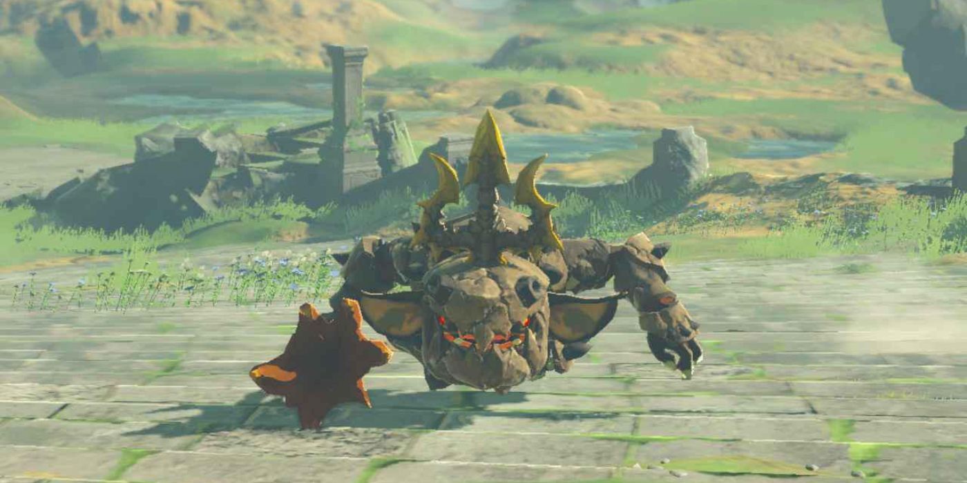 Un Bokoblin blindado ataca a la cámara en Tears of the Kingdom.