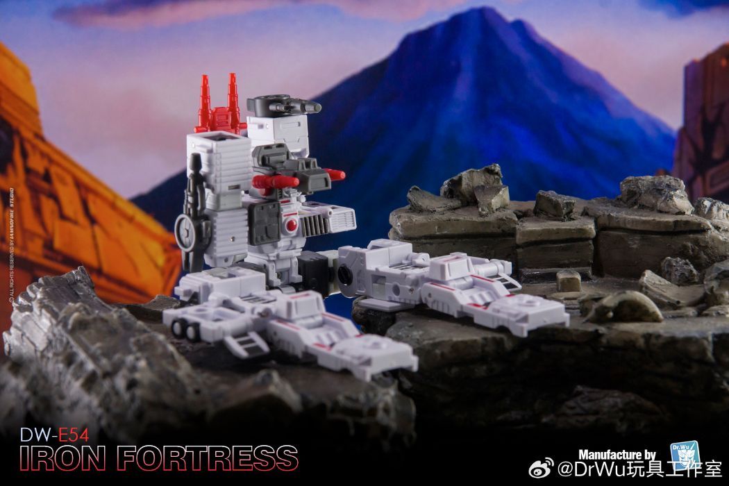 Una figura de acción clásica de Transformers G1 obtiene una recreación moderna en la presentación de un nuevo prototipo