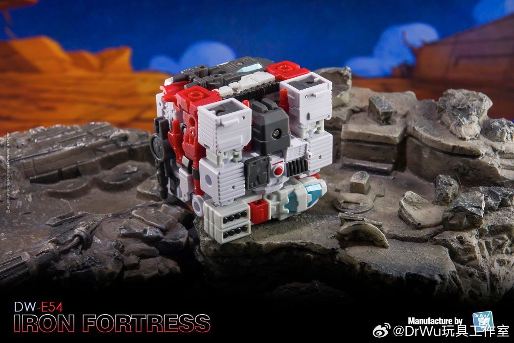 Una figura de acción clásica de Transformers G1 obtiene una recreación moderna en la presentación de un nuevo prototipo