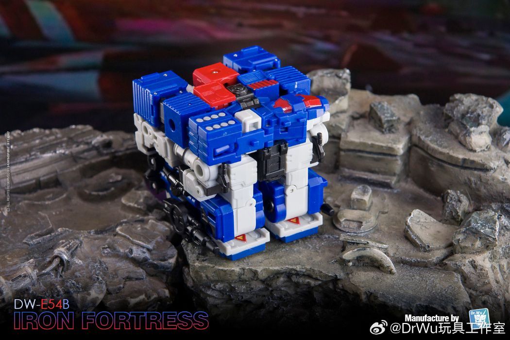 Una figura de acción clásica de Transformers G1 obtiene una recreación moderna en la presentación de un nuevo prototipo