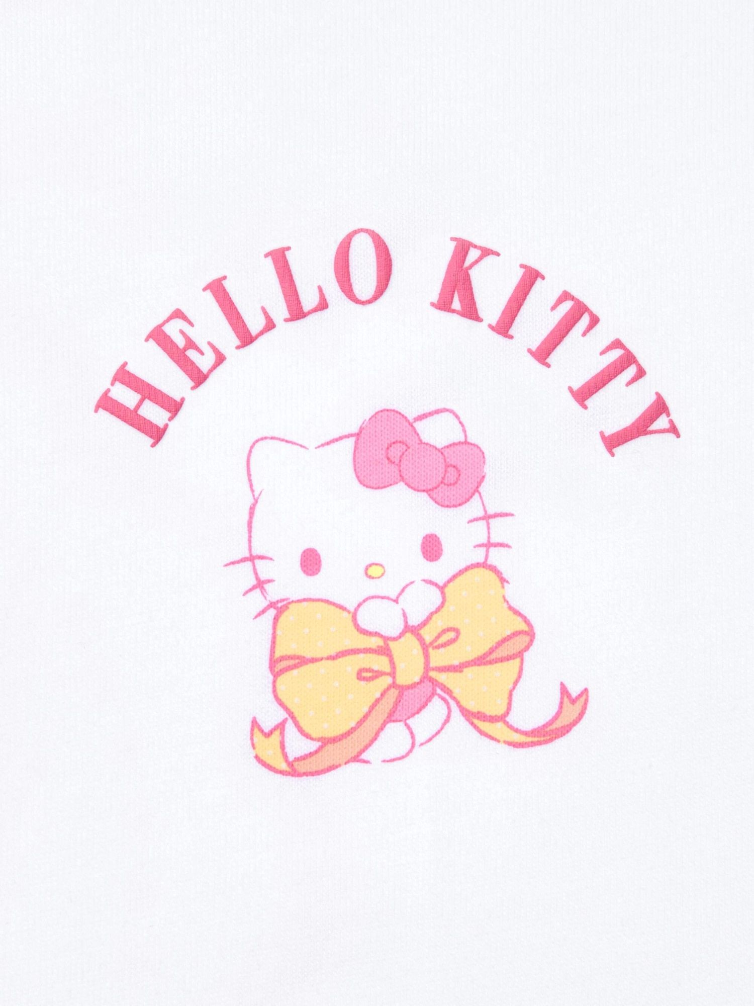 Hello Kitty regresa a Uniqlo este invierno con un lanzamiento especial de Sanrio de Año Nuevo