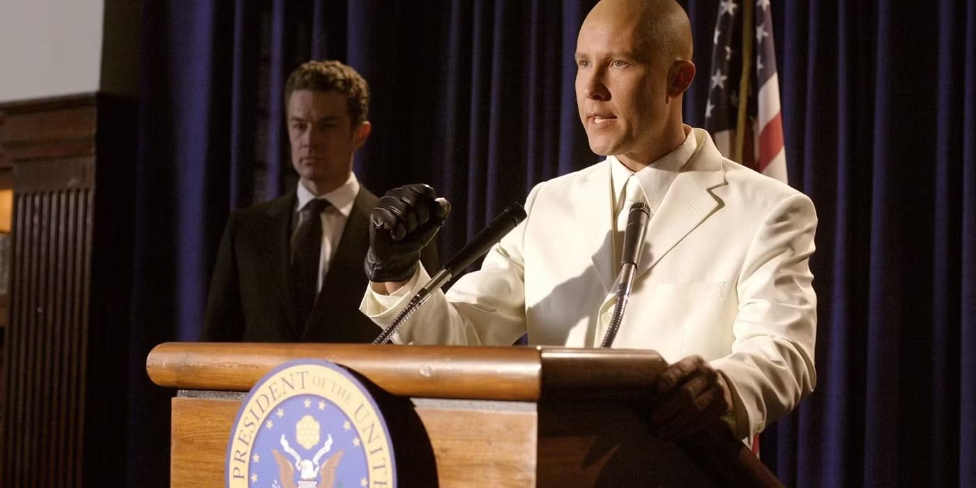 10 Subtle Easter Eggs That Smallville Fans Missed