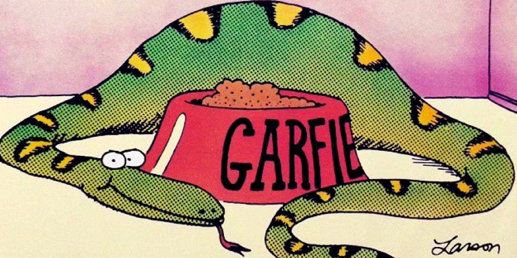 Uma cobra come Garfield em The Far Side.