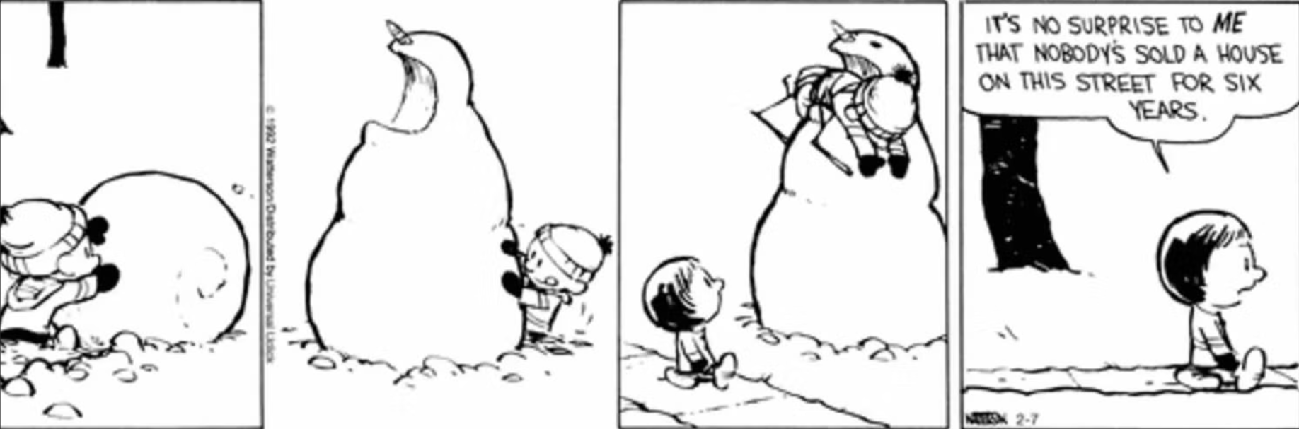 Calvin cria um boneco de neve para parecer que o está comendo em Calvin e Hobbes.