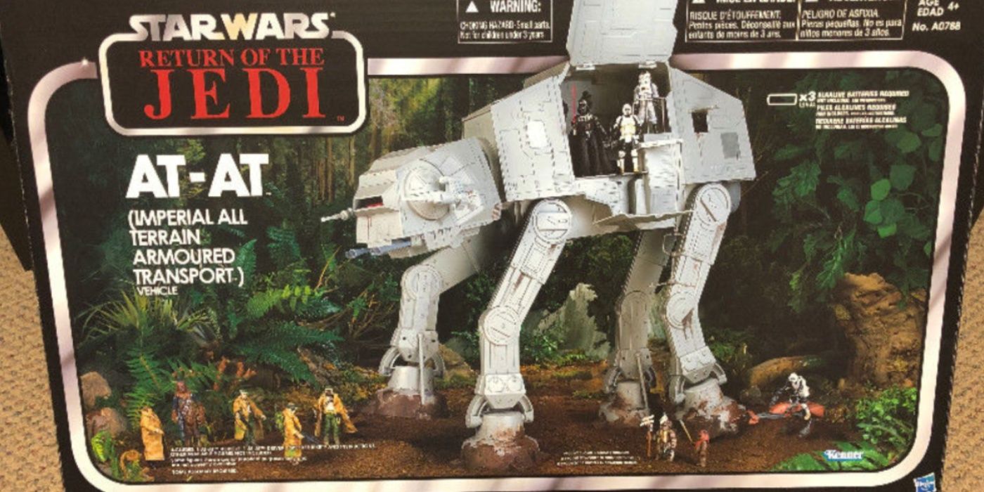 A imagem apresenta a caixa de O Retorno dos Jedi AT-AT em Star Wars.