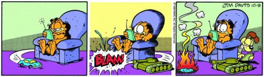 Odie destrói o carro remoto de Garfield com um tanque remoto.