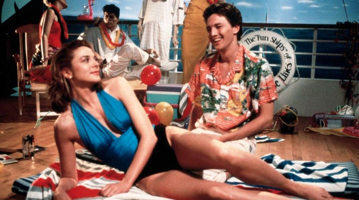 Kim Cattrall e Andrew McCarthy no filme de manequim