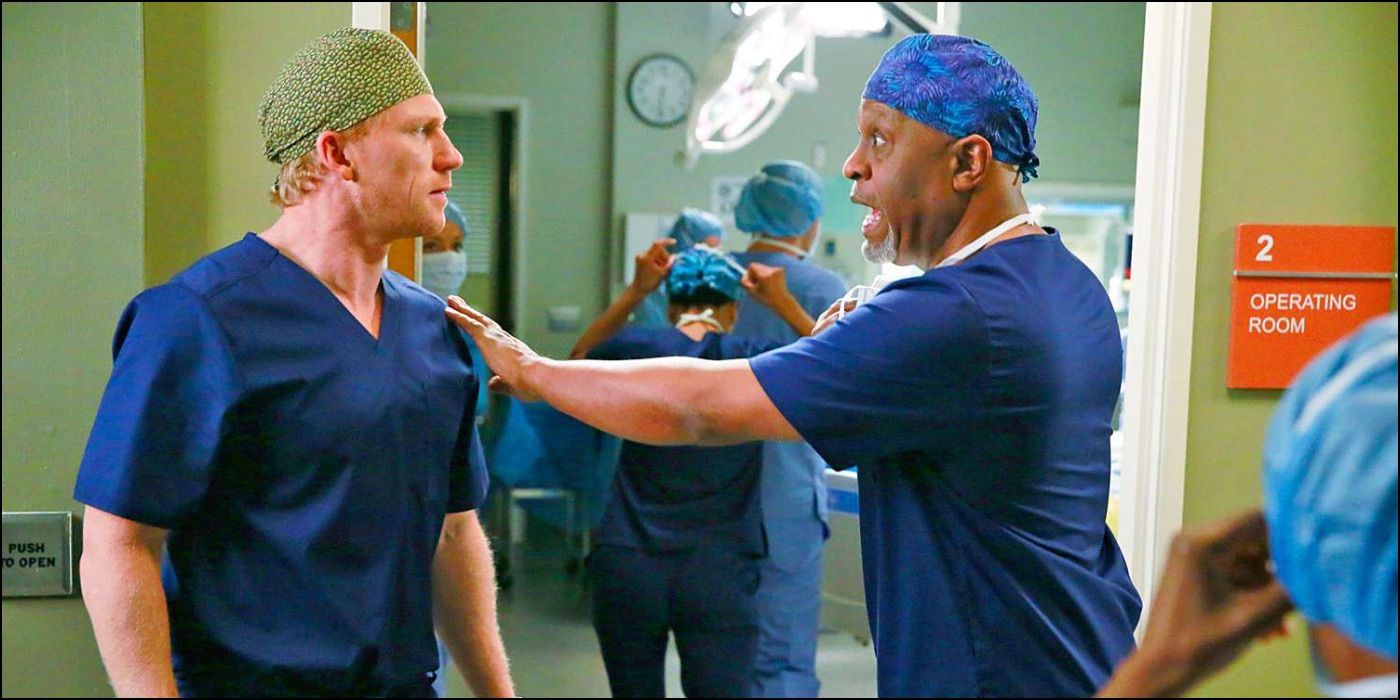 Owen and Richard fighting on Grey's Anatomy