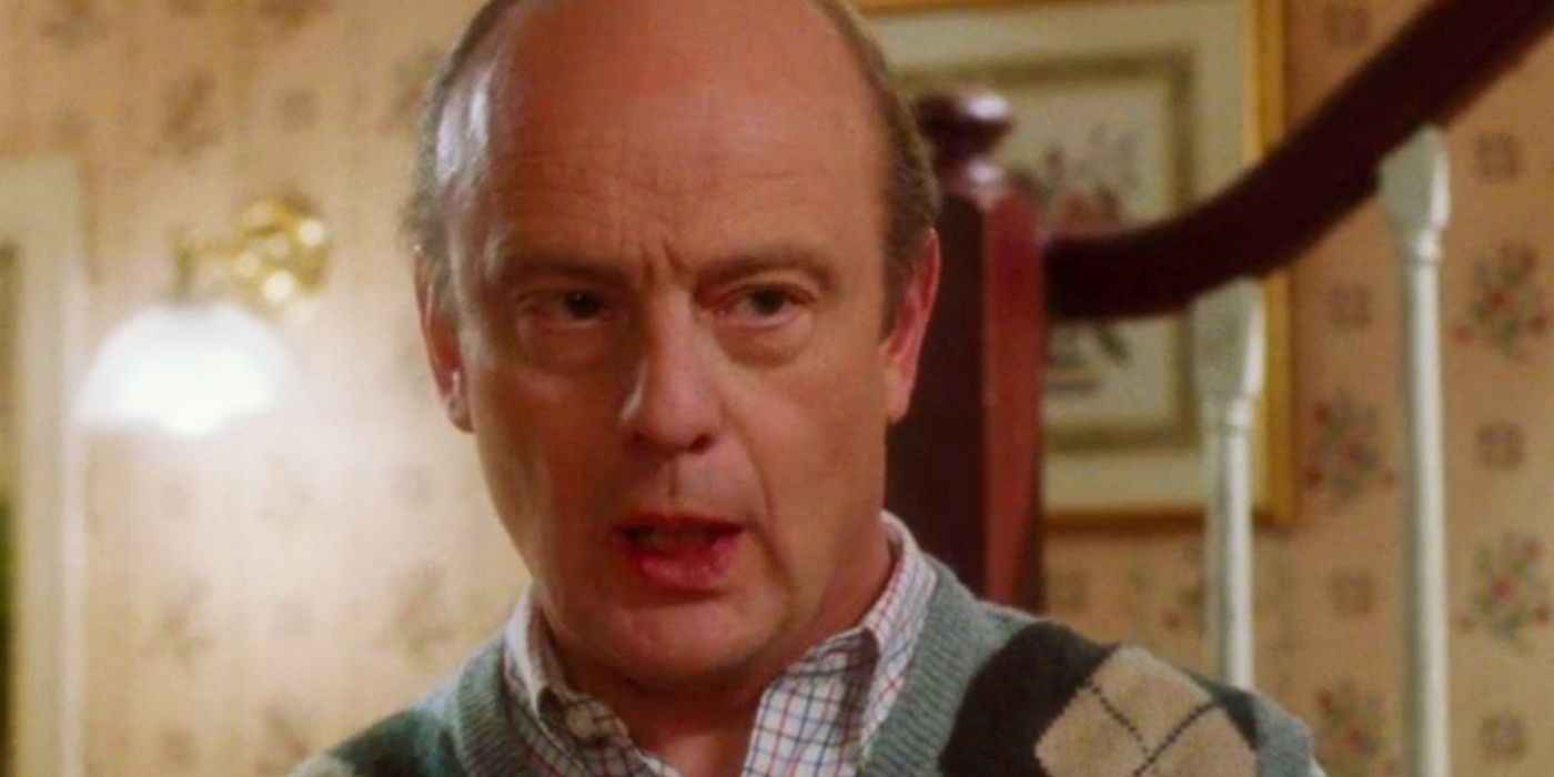 The Real Villain of Home Alone Isn't Harry or Marv (& He Was Almost Played by Kelsey Grammer)