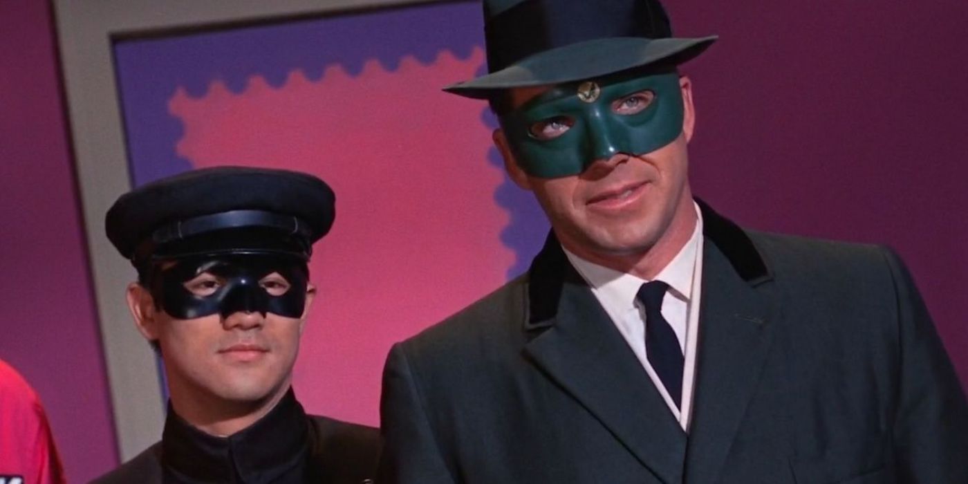 Kato (Bruce Lee) e o Green Hornet (Van Williams) estão juntos em Batman '66.