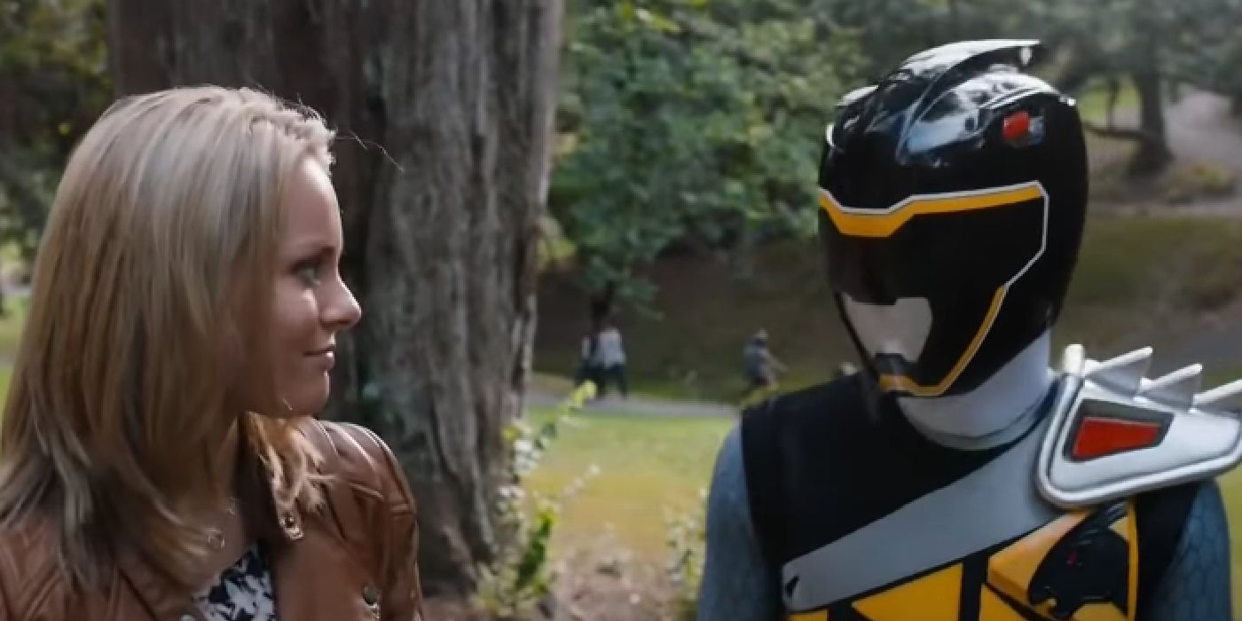 Perseguição em um encontro - Power Rangers Dino Charge