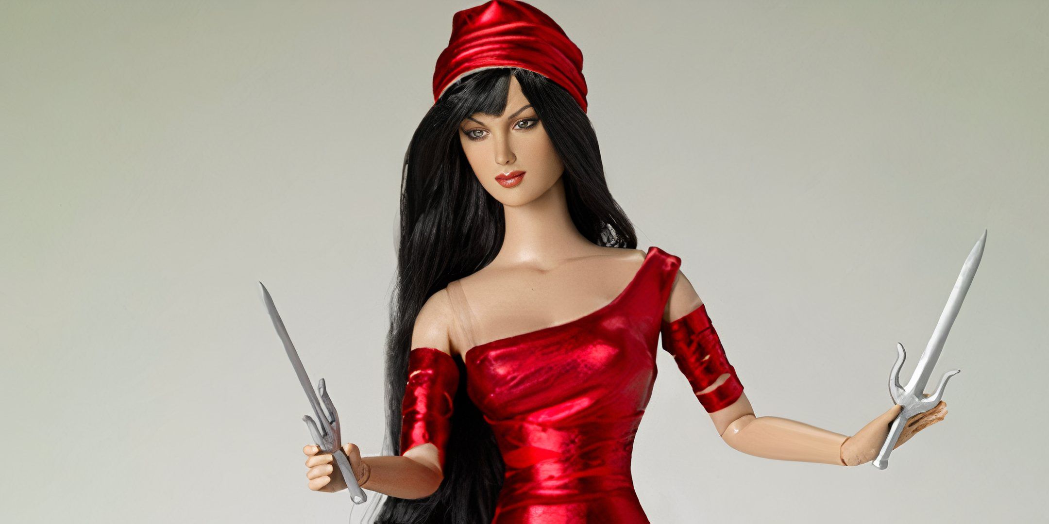 Elektra da Tonner Doll Company posando com seus sais