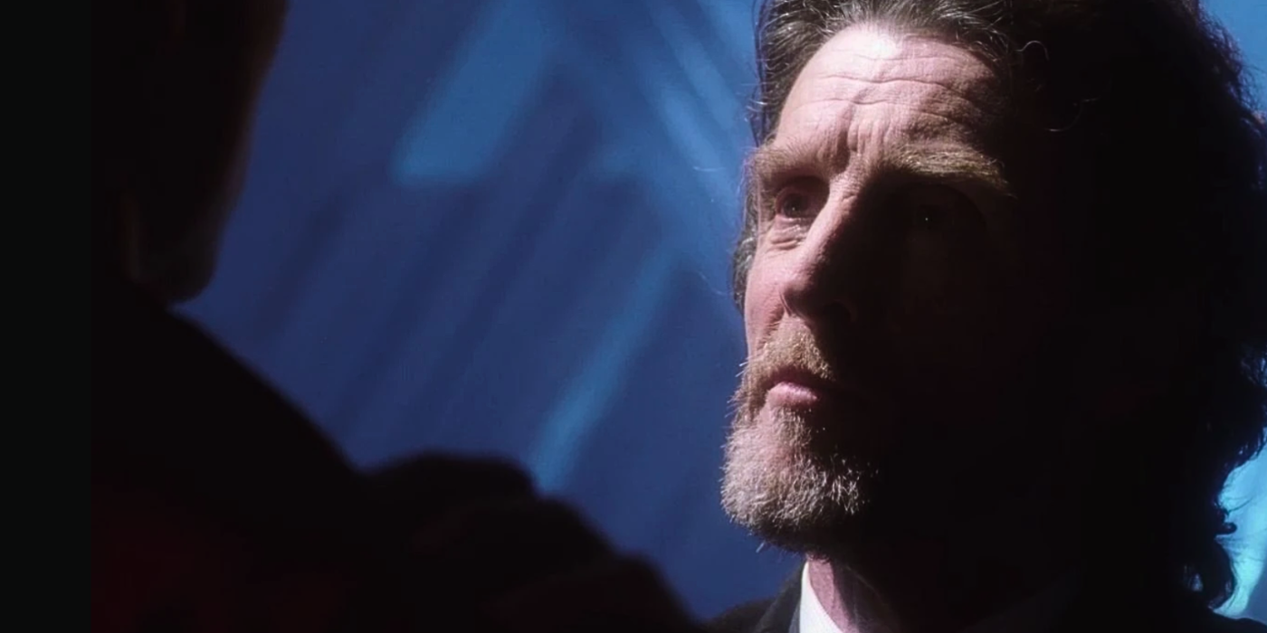 John Glover como Jor-El que possui Lionel Luthor em Smallville 'Hidden'