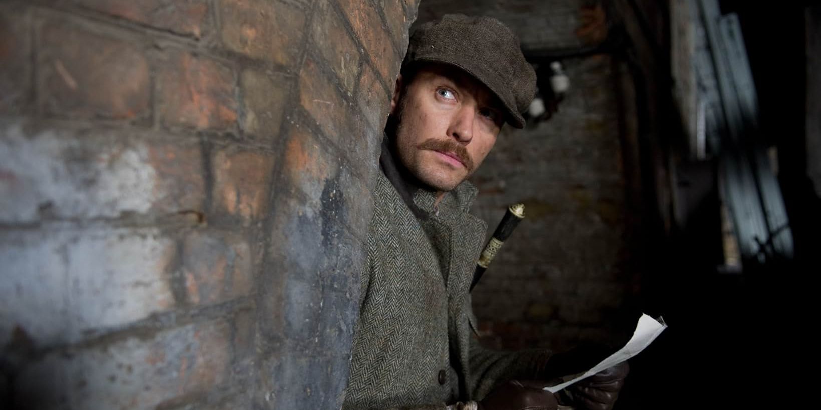 Jude Law in Sherlock Holmes: A Game of Shadows