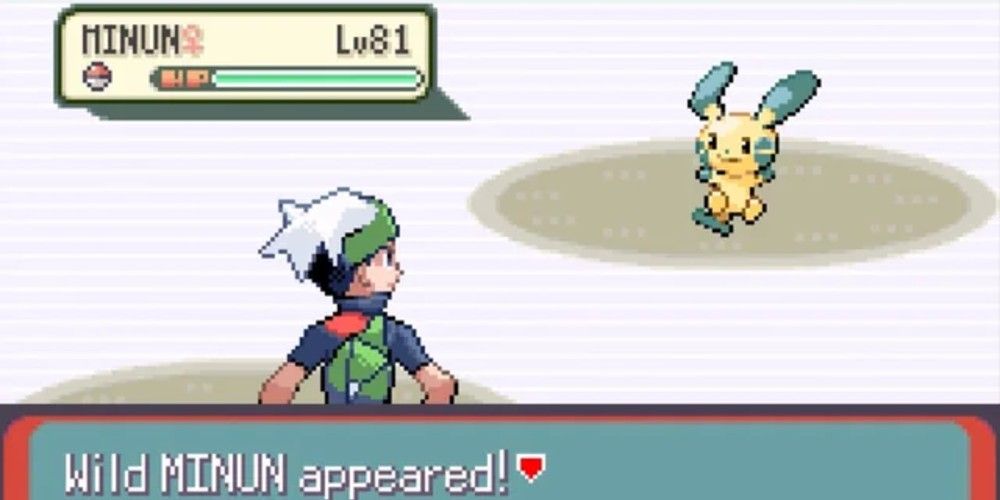 The player fighting a Minun in Pokémon Emerald