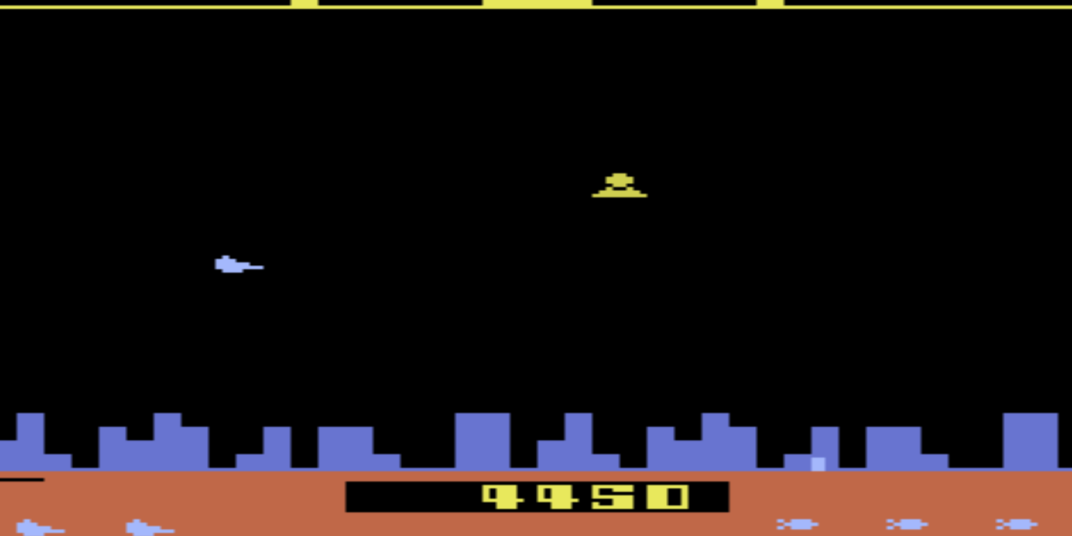 Uma nave espacial ataca uma nave alienígena no zagueiro para a Atari 2600.