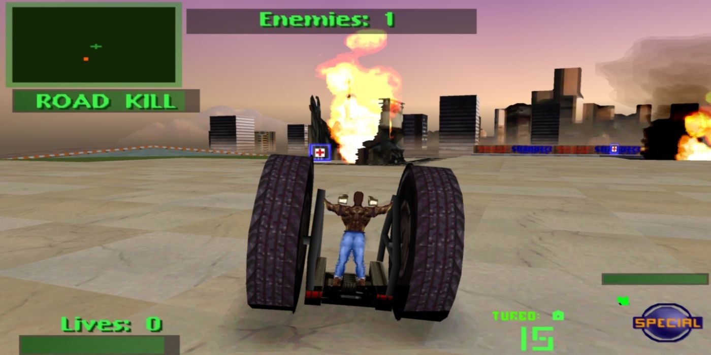 Jogabilidade de Twisted Metal 2 com o jogador pilotando um veículo com rodas enormes.