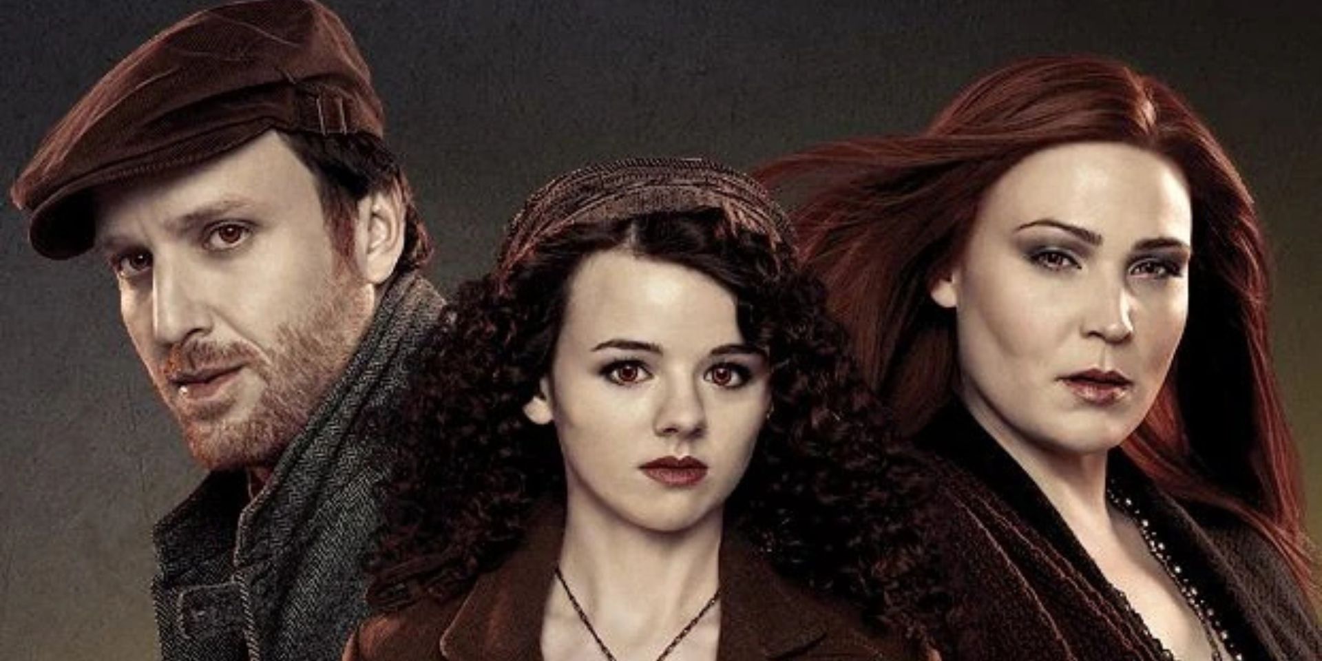 Arte promocional mostrando Liam, Siobhan e Maggie do Irish Coven em Crepúsculo.