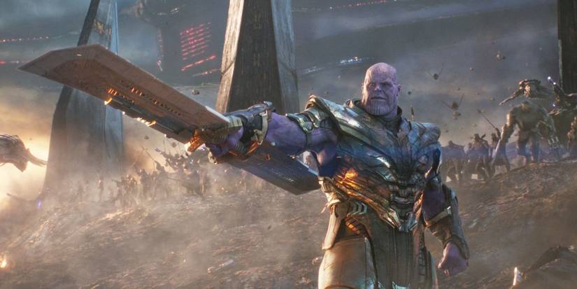 Thanos comandando um exército em Avengers: Endgame