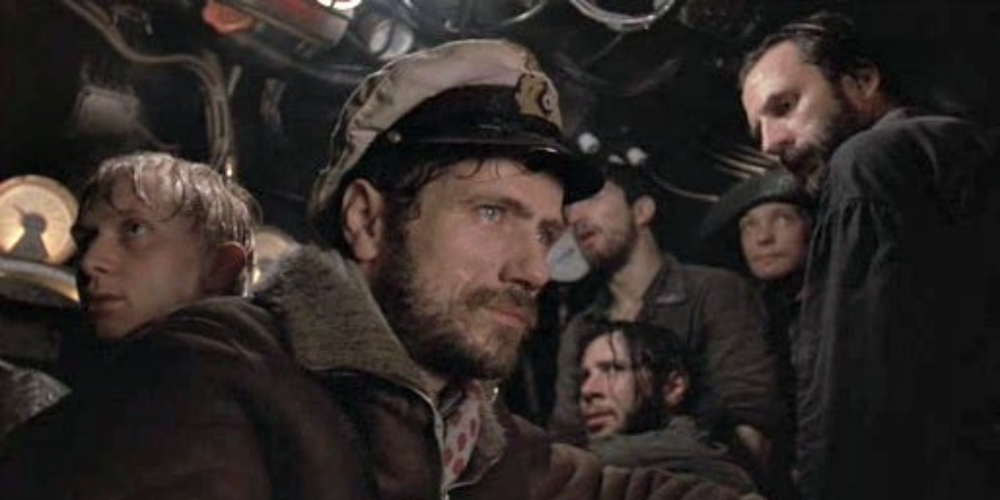 Jürgen Prochnow como Kapitänleutnant e sua tripulação do filme Das Boot